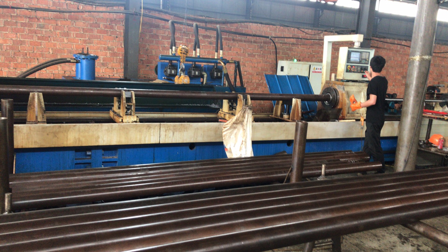 装配液压油缸时的方法与要求 